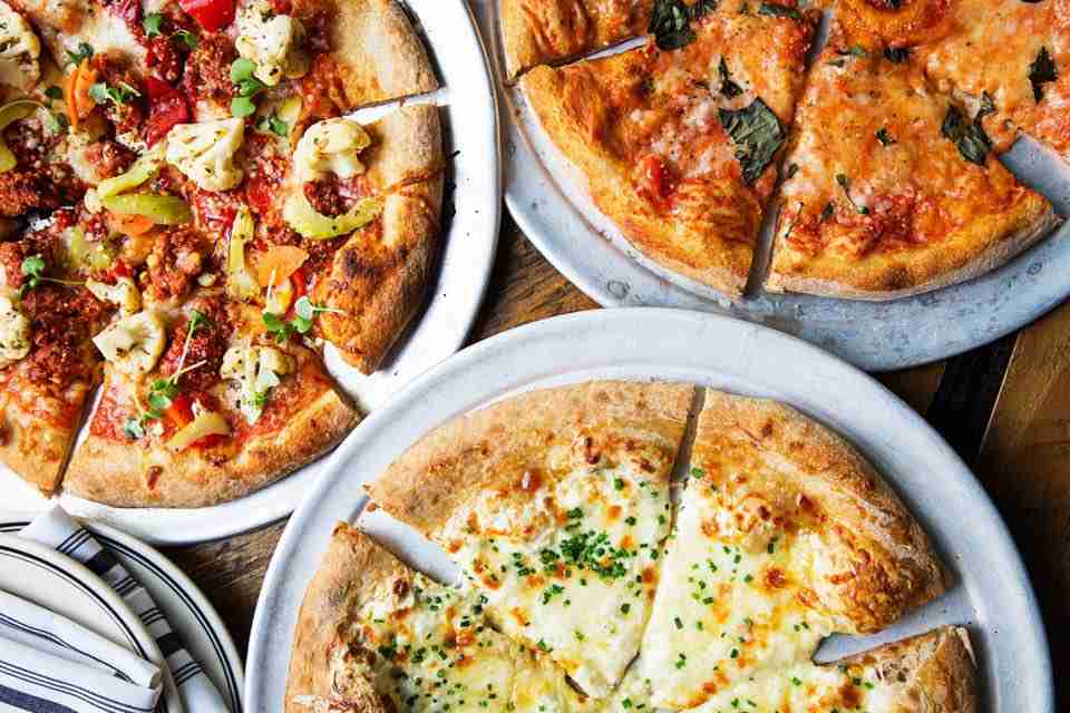 Best Pizzerias Near Me in 35 US Cities - Thrillist