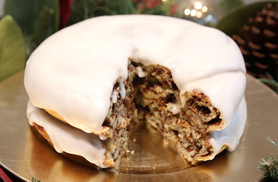 Sam's Club Launches Cinnamon Rolls Weighing Nearly 3 Pounds Thrillist