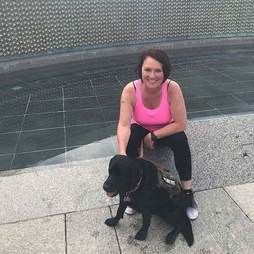 Lizzy and Leigh go to the WW2 war memorial