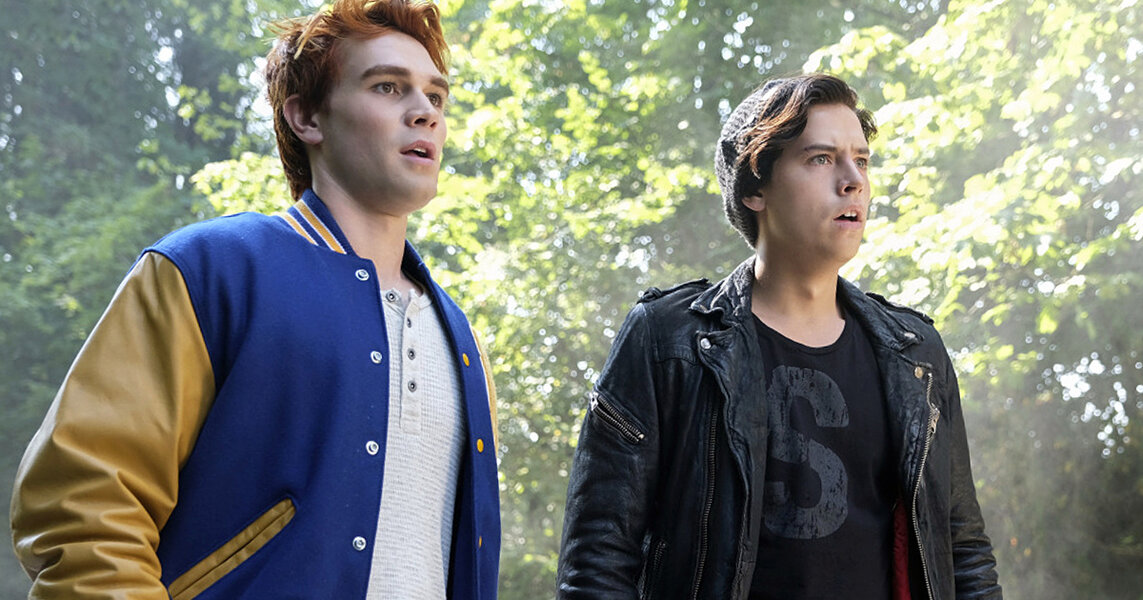 Riverdale Season 2 Theories: Who is the Black Hood Killer? - Thrillist