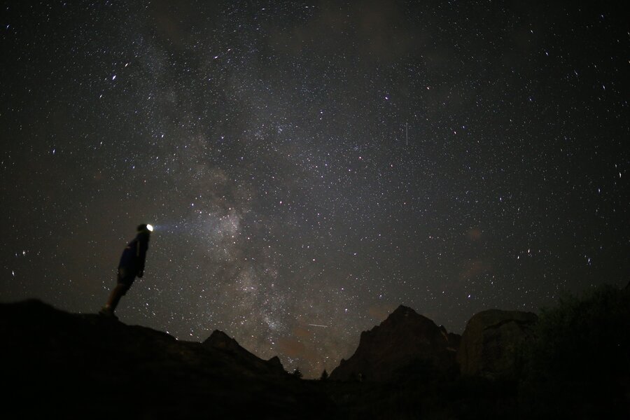 Leonid Meteor Shower 2017: How To Watch Historic Meteor Shower Tonight ...