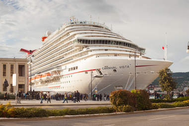 Best Cruise Ships Of 2018 Coolest New Ships To Book Right Now Thrillist