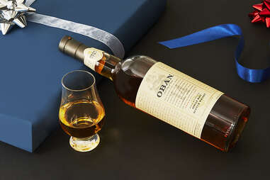 Bottle of Oban 14-Year Single Malt Scotch Whisky & Glencairn Whiskey Glass - Whiskey Gift Guide – Supercall