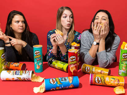 Best Pringles Flavors Every Flavor Of Chip Taste Tested Ranked Thrillist