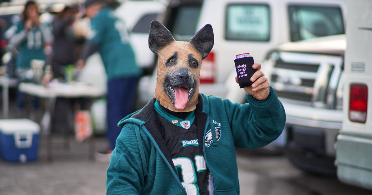 Why Do Eagles Fans Wear Dog Masks? - Thrillist