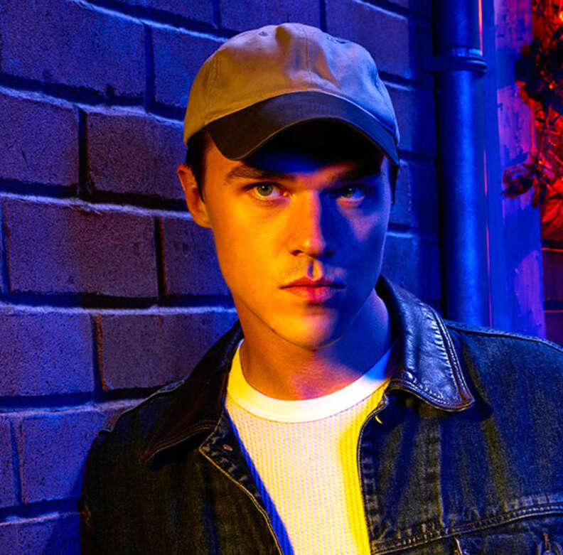 finn wittrock as jeff trail