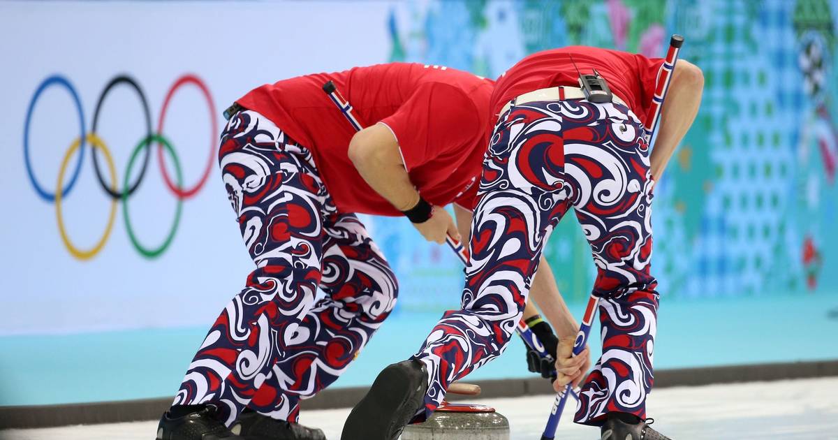 Stylish Norway Curling Team Returns to Sochi