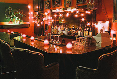 New Orleans One Eyed Jacks Is A Rock Club In A Jazz City Thrillist