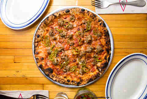 Best Pizza In Brooklyn Must Try Pizza Places In Brooklyn Thrillist