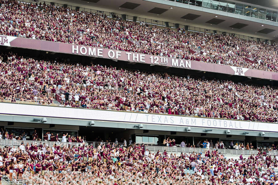 Sports Traditions America's Top 25 College Sports Fan Traditions Thrillist