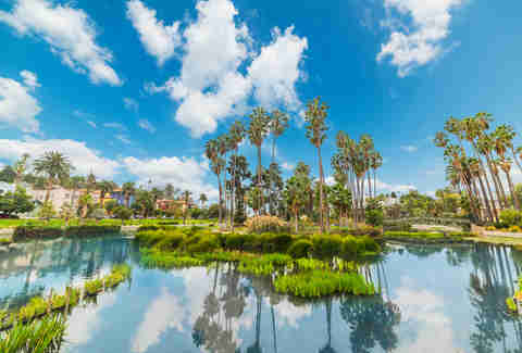 Los Angeles Points of Interest: Best LA Attractions & Landmarks - Thrillist