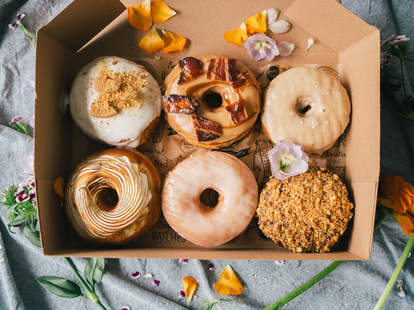 Best Donut Shops In America Where To Find The Best Donuts Right Now Thrillist