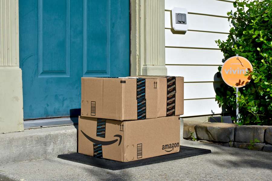 Amazon Logistics to Photograph Your Front Door For Deliveries Thrillist