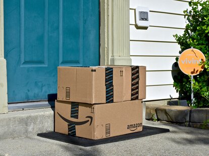 Amazon Logistics to Photograph Your Front Door For Deliveries - Thrillist