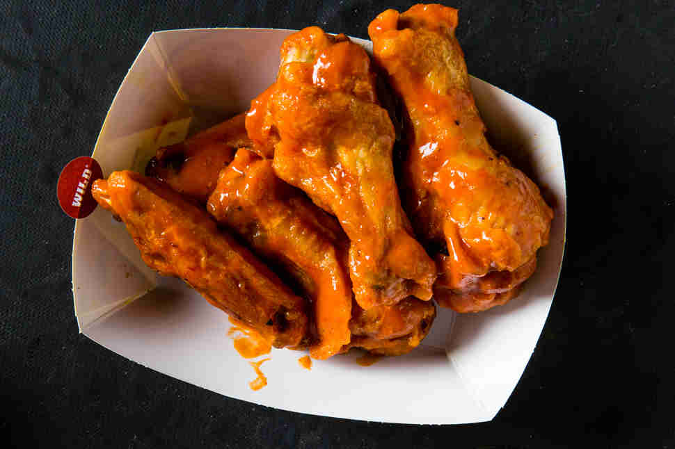 Best Buffalo Wild Wing Sauces and Wing Flavors, Ranked by Wildness