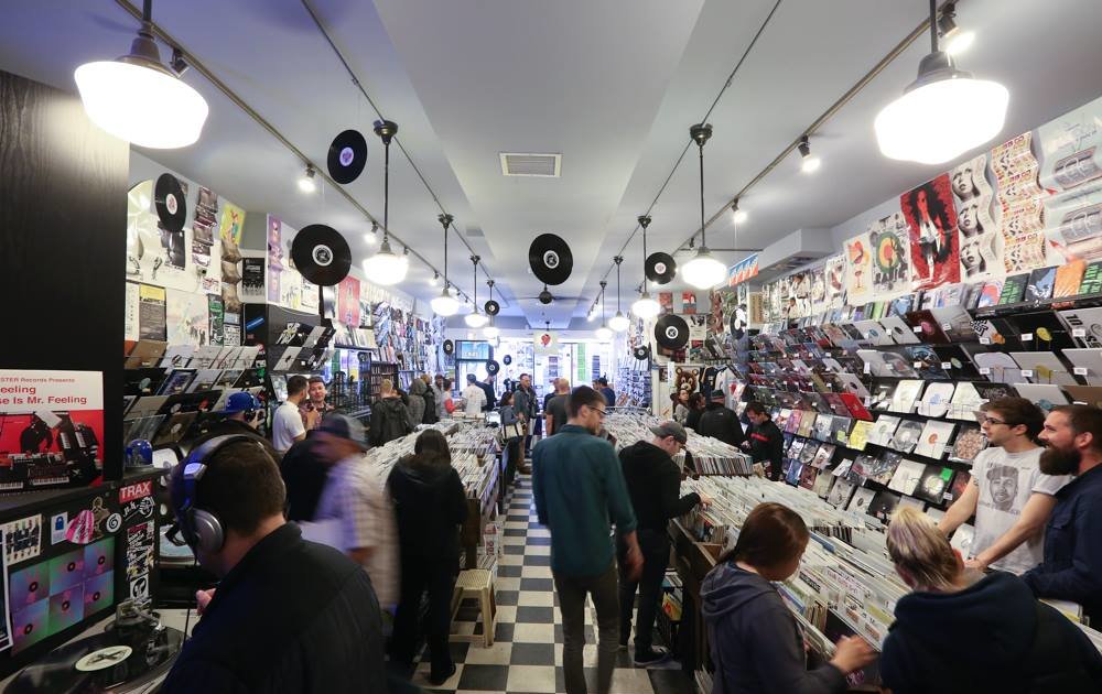 best-record-stores-in-chicago-for-vinyl-records-more-thrillist