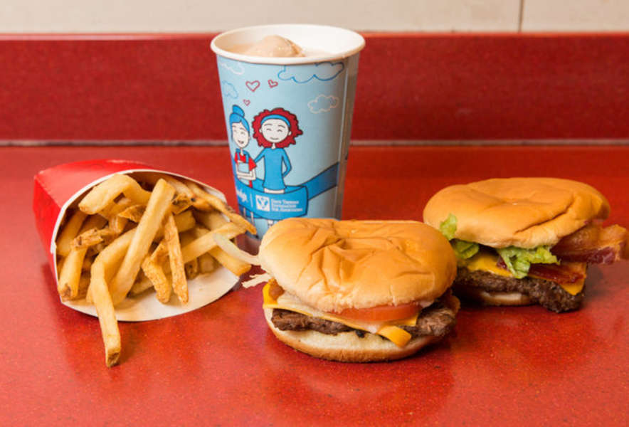 Free Wendy's Deal BOGO Burgers for March Madness Thrillist