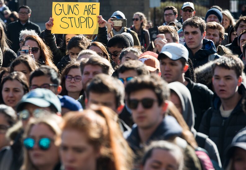 Best March for Our Lives Poster &amp; Sign Ideas for This Weekend - Thrillist