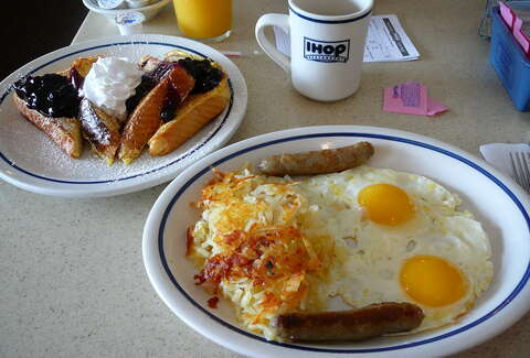 Deseret savanna gentri mat Restaurants Open on Easter Sunday 2018 - Thrillist