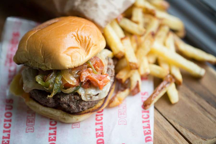 Best Burger Chains In America Fast Food Burgers Flying Under The Radar 