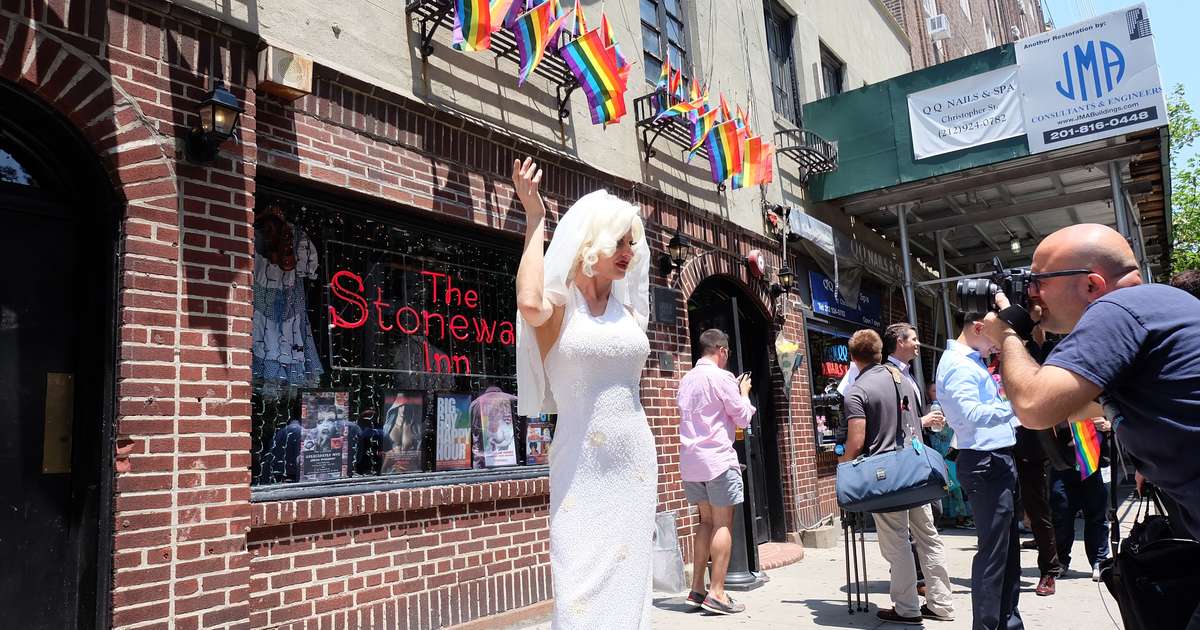 gay bars nyc women