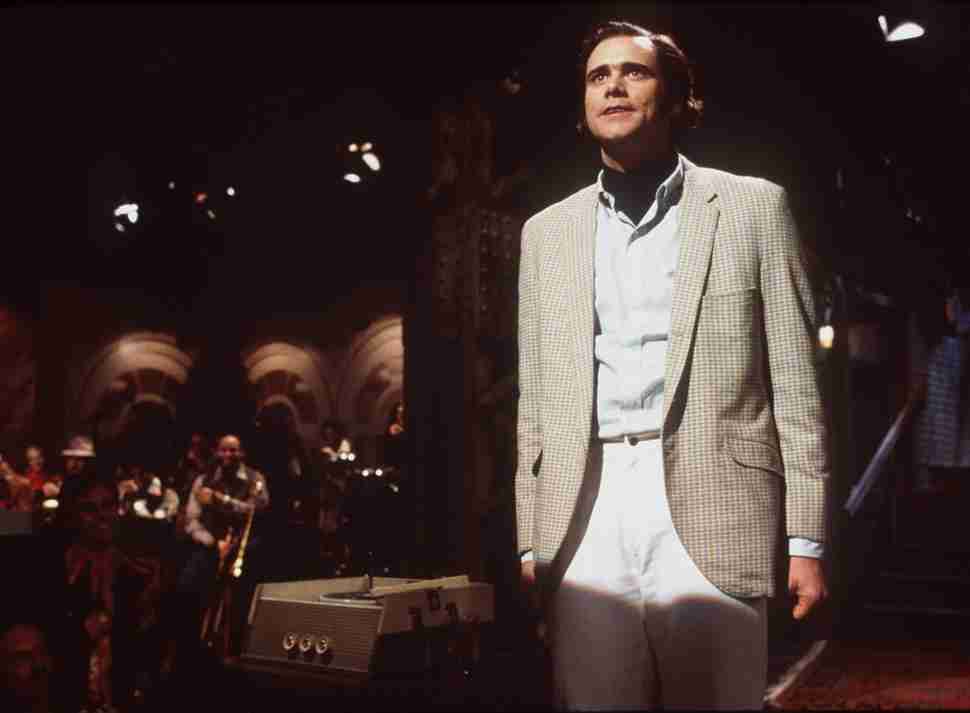 Best Jim Carrey Movies, Ranked - Thrillist man of the moon jim carrey
