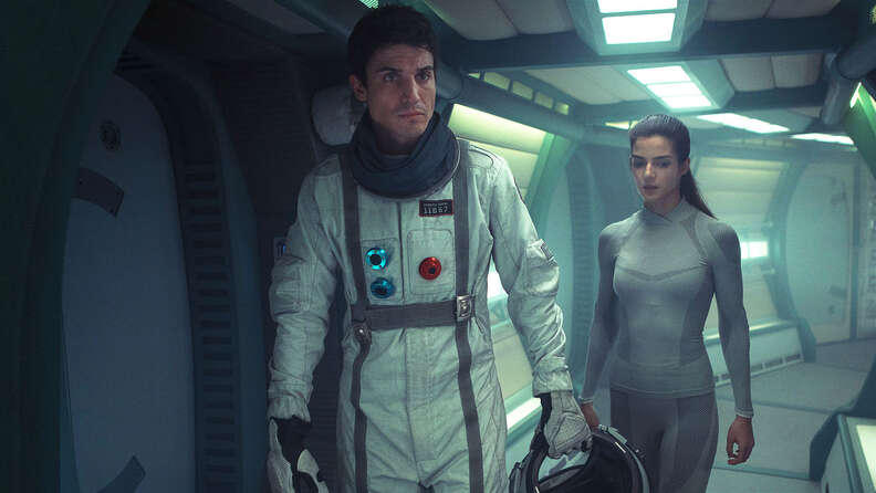 Orbiter 9 Netflix Review: Sci-Fi Thriller's Ending Is Full of Twists ...