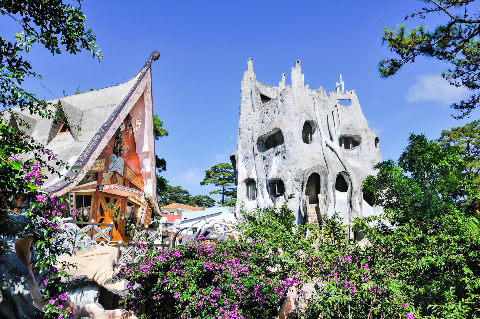 Сумасшедший дом. Отель в далате crazy house. Сумасшедший дом во вьетнаме в далате фото. Crazy house вьетнам далат. Сумасшедший дом.