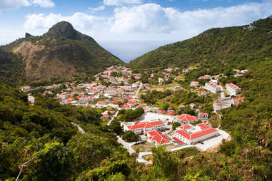 red roofed houses saba