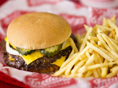 Warning: You've Been Missing Out on the Best Burger Spot FREDDYS STEAK  BURGERS 