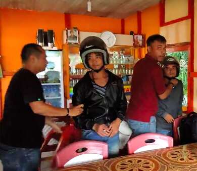 Indonesia police bust pangolin smugglers