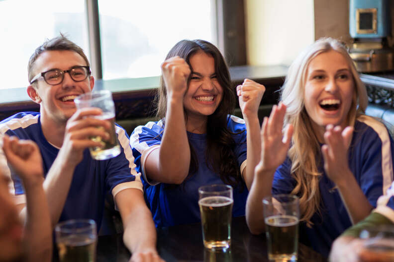 friends cheering