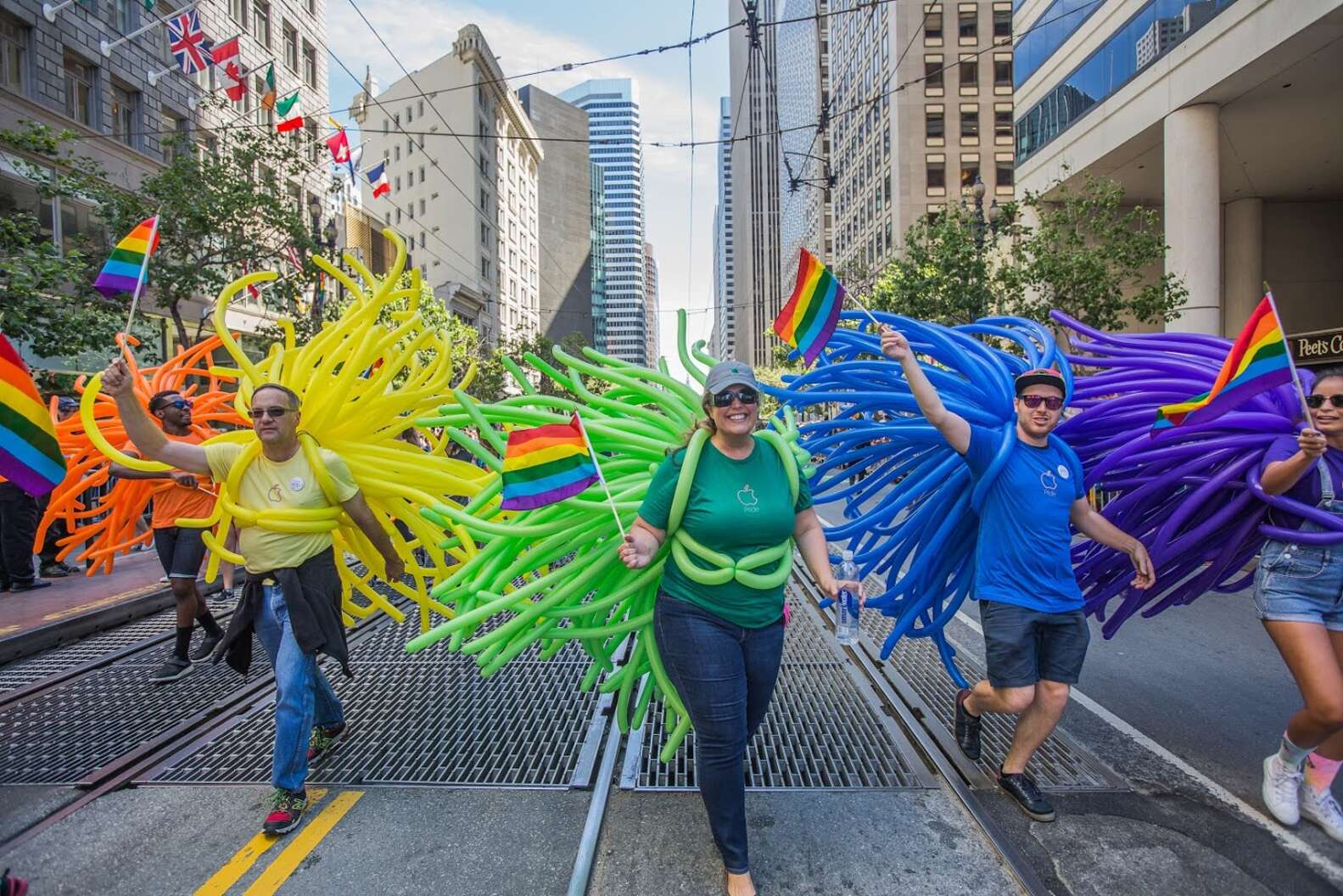 San Francisco Pride Events 2018 Every Pride Parade And Party This Month 