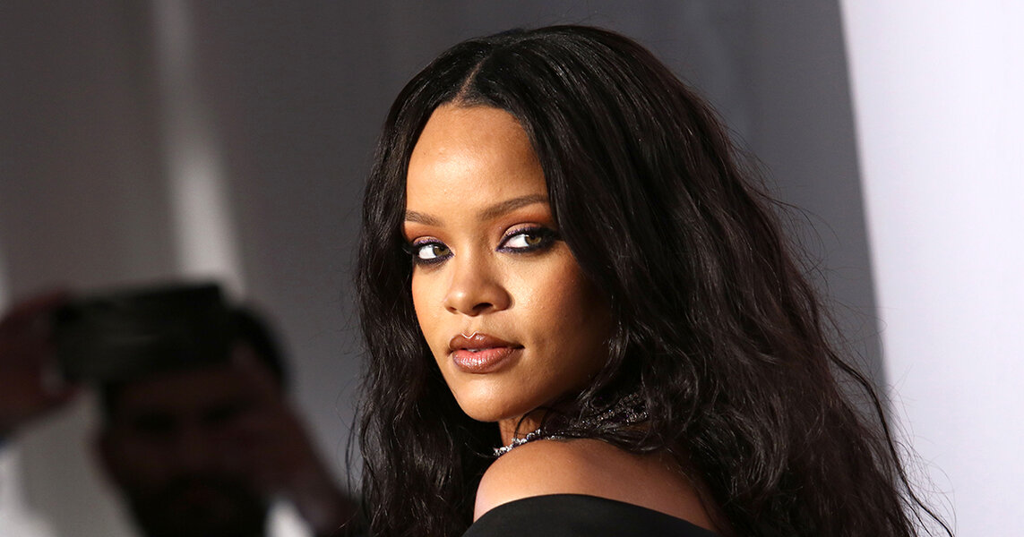 Rihanna Explains Why She Takes Wine Glasses From Clubs, Bars - Thrillist