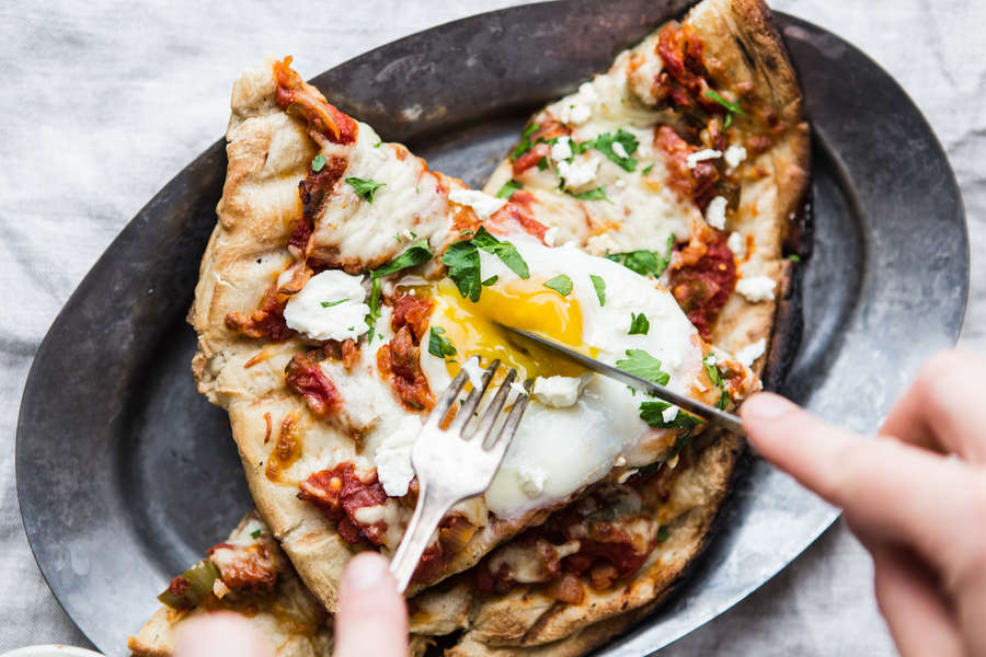 Grilled Pizza Recipes & Toppings That Are Perfect For Summer - Thrillist