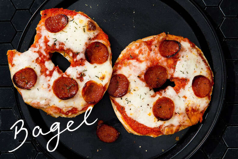 bagel pizza with pepperoni