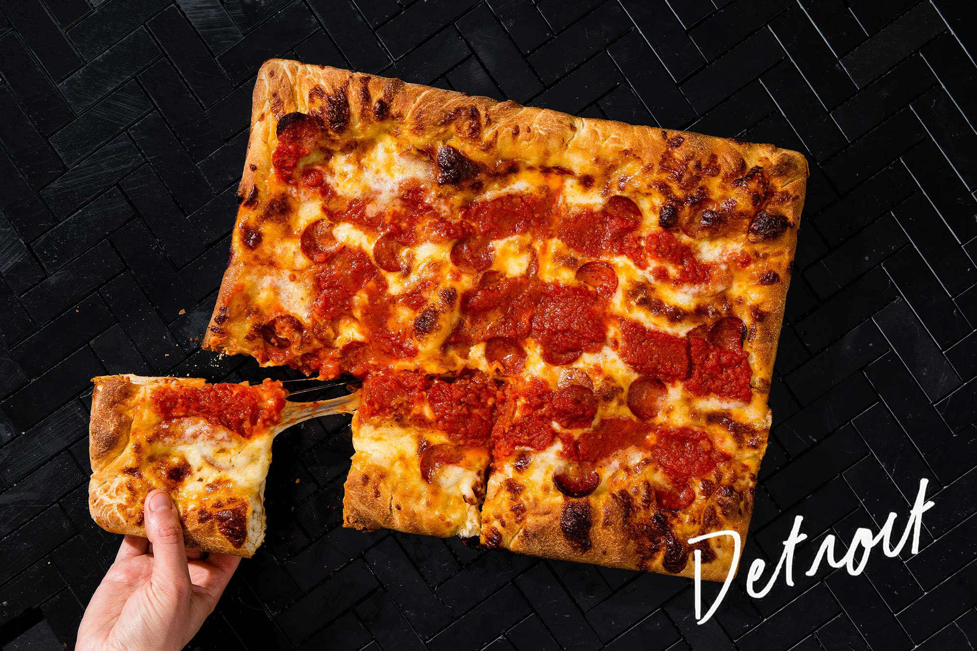 Detroit deep dish pizza