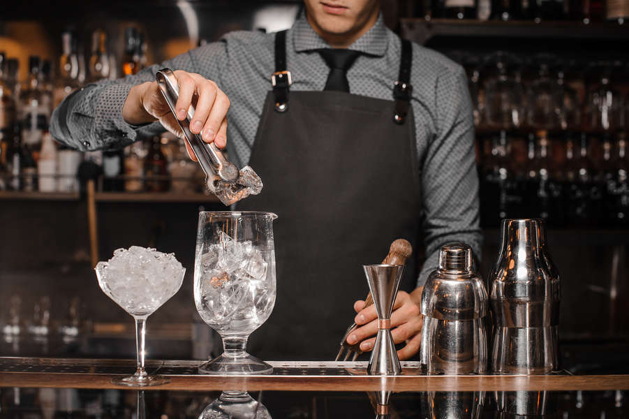 The Best and Worst Ice for Drinks - Thrillist