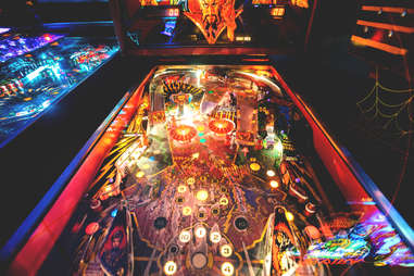 Chicago Pinball Pinball History and the Rise of Chicago Arcade Bars - Thrillist