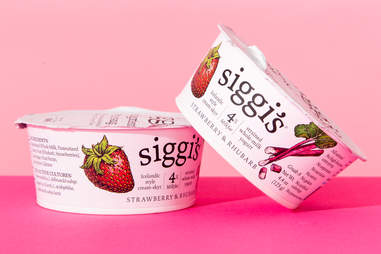 Siggi's yogurt strawberry rhubarb