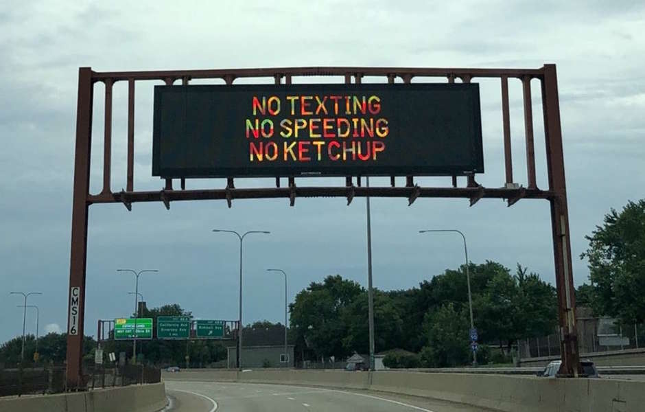 Chicago is Spreading AntiKetchup Propaganda on Traffic Signs Thrillist