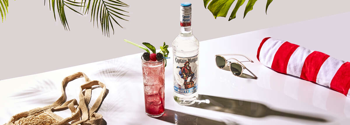 Blueberry Raspberry Mojito | Rum Cocktail Recipes - Thrillist