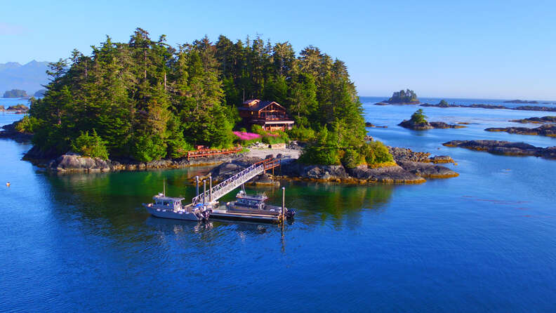 Talon Lodge Beach Bar, Sitka, Alaska