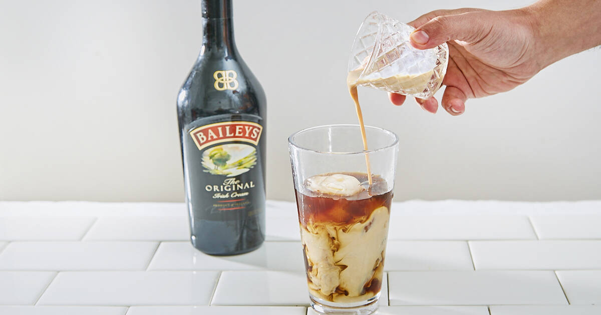 Baileys Delight - Ice and Liquor