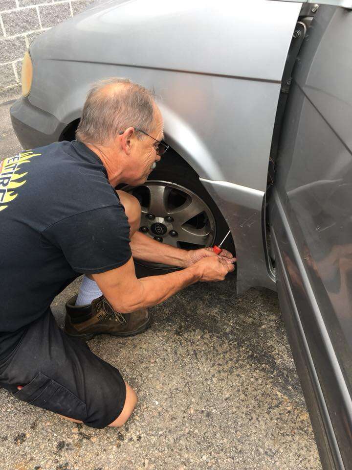 kitten rescue tire