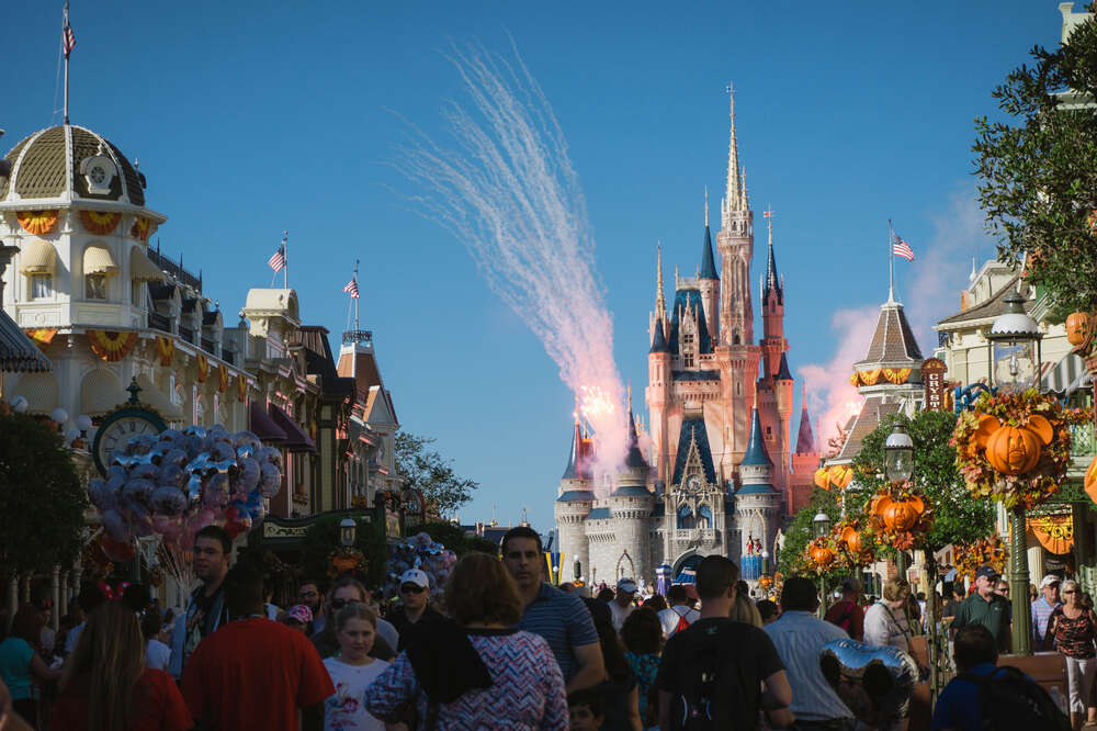 15 Interesting Facts About Disney Theme Parks That You Probably