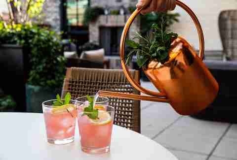 Best Rooftop Bars In Chicago Cool Places To Drink With A