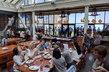 Best Rooftop Bars In Chicago Cool Places To Drink With A Good