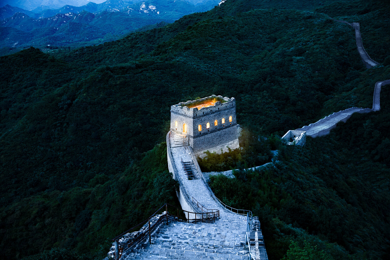 Airbnb Contest Offers Stay at the Great Wall of China for Free Thrillist