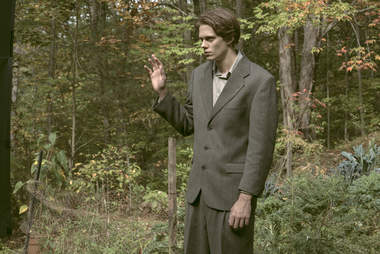 bill skarsgard castle rock hulu